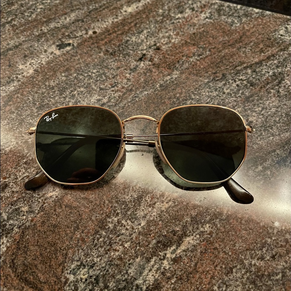 Hexagonal Legend Ray-Bans